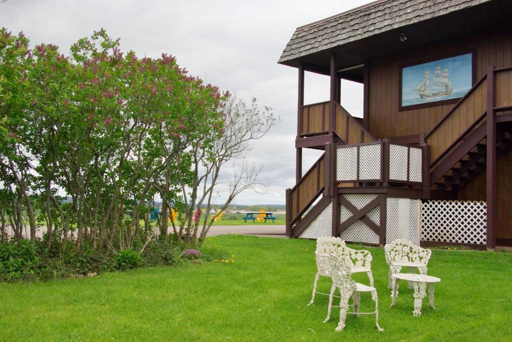 Tidal Bore Inn Truro Exterior photo